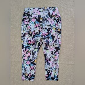 RBX Bright Floral Capri Leggings w/ Pockets! Size Large!